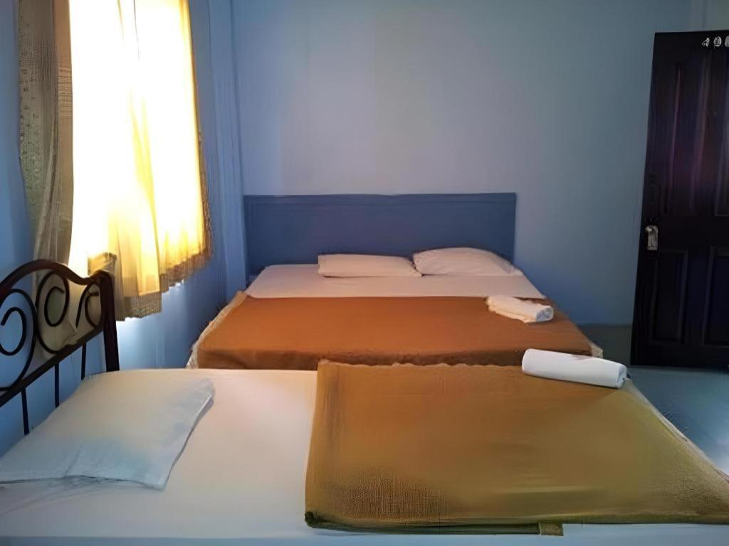 Centaur Inn Hotel Бангкок Экстерьер фото
