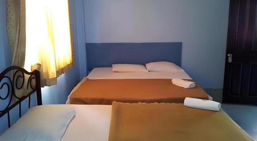 Centaur Inn Hotel Бангкок Экстерьер фото