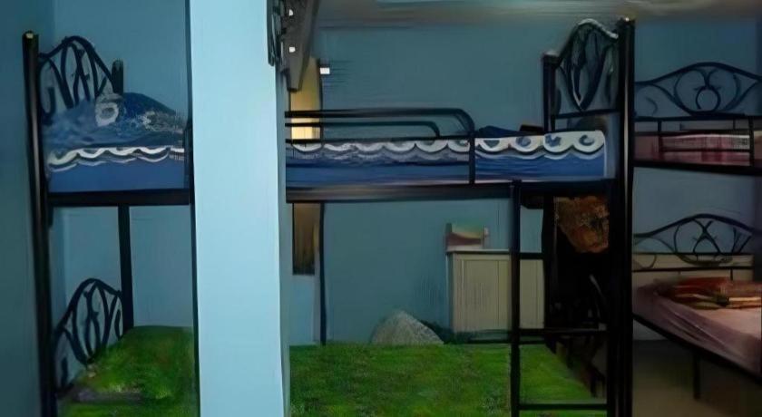 Centaur Inn Hotel Бангкок Экстерьер фото